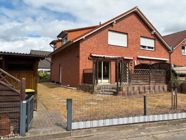 Charmantes Reihenhaus mit Garten in ruhiger Lage von Müssingen