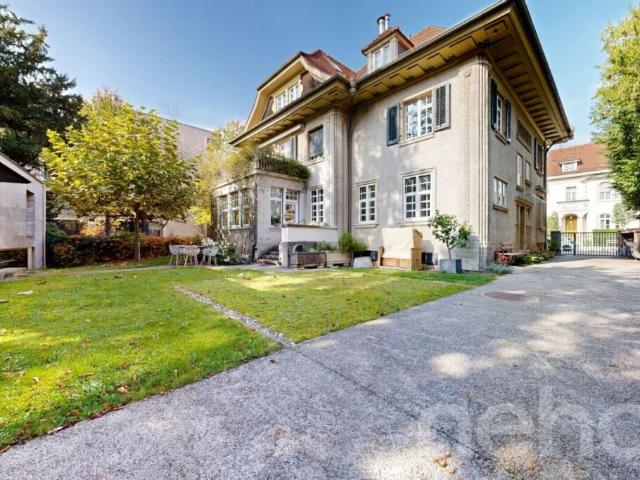 Charmantes Studio mit sichtbaren Holzbalken am Wettsteinplatz