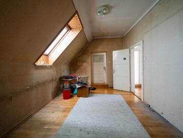 Charmantes Sanierungsobjekt mit 333 m² Grund und Potenzial – Murfelderstraße