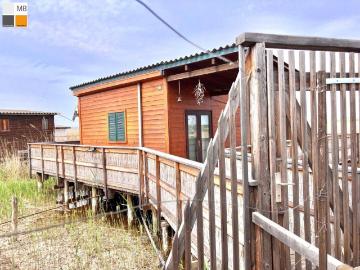 Charmantes Seehaus in 1. Reihe in Weiden am See I MB IMMOBILIEN