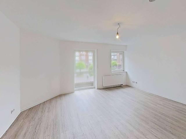 Charmantes Single Paradies: Helle 1 Zimmer Wohnung mit offener Küche & Wanne