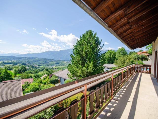 CHARMANTES WOHNHAUS MIT UNVERBAUBAREM PANORAMABLICK EIN PLATZ VOLLER MÖGLICHKEITEN!