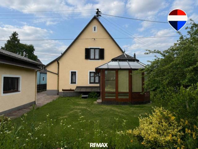 Charmantes Wohnhaus mit Wintergarten in ruhiger Lage von Hartheim bei Alkoven!