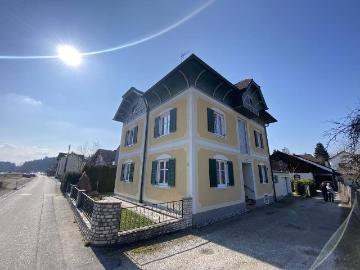 Charmantes Wohnhaus mit Garage und Gartenhütte – Gepflegt & voller Potenzial