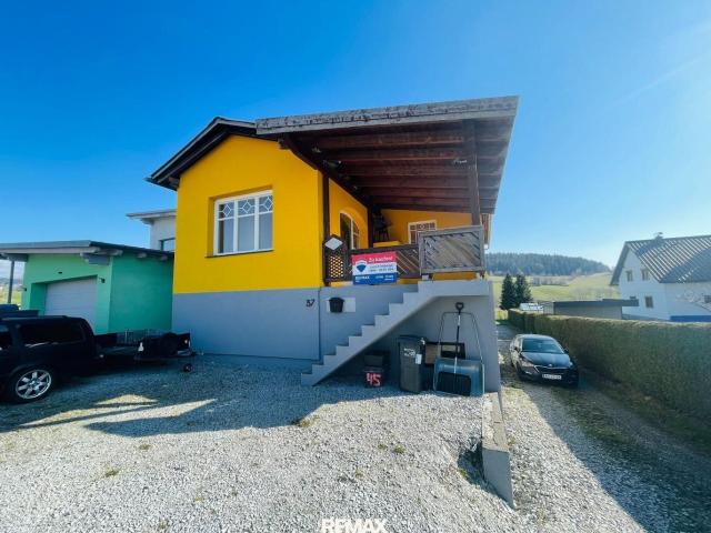Charmantes Wohnhaus mit Großer Werkstatt und Hebebühne Ideal Für Bastler