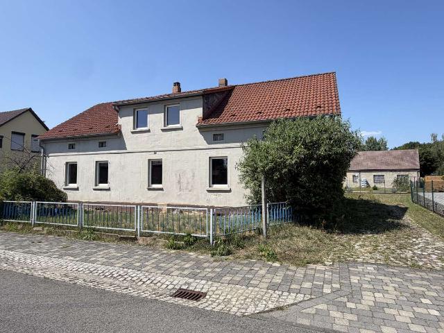 Charmantes Wohnhaus mit Potenzial – solide Substanz für Ihre Wohnideen