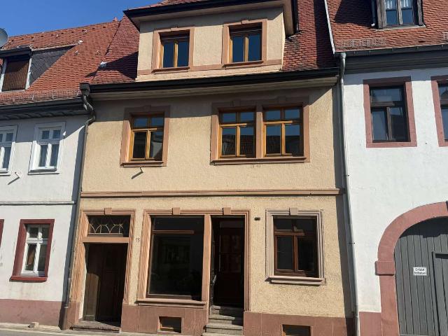 Charmantes Wohnhaus mit separatem Apartment, Gewerbeeinheit & Werkstatt nahe Schriesheimer Altstadt