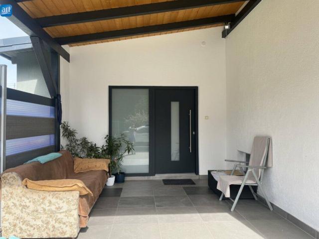 Charmantes Wohnhaus möbliert, Koffer packen und einziehen!