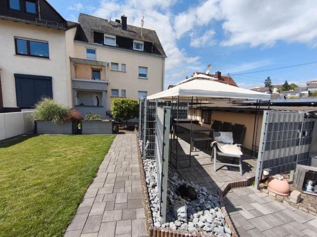 # Charmantes Wohnhaus in zentraler Lage von Elz – modernisiert u