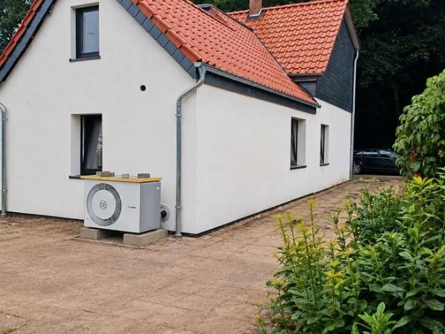 Charmantes Zuhause mit eigenem Grundstück & Garten
