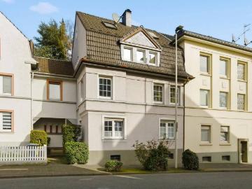 Charmantes Zwei bis Dreifamilienhaus mit Entwicklungspotenzial saniert & vielseitig nutzbar in zentraler Lage
