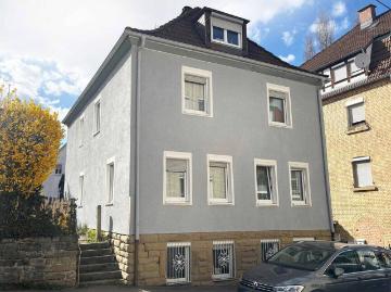 Charmantes Zweifamilienhaus mit vielseitigen Nutzungsmöglichkeiten