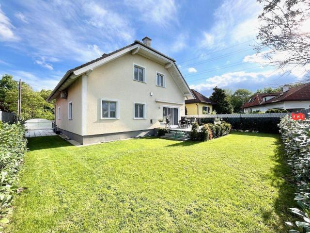 Charmantes 225m² Einfamilienhaus mit Wohnkeller, Terrasse, Klimaanlage in nächster Nähe zur Donauinsel Pachtgrundstück