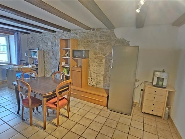 Charmantes 2.5 Zimmer Apartment mit charmantem, kleinem privatem Balkon