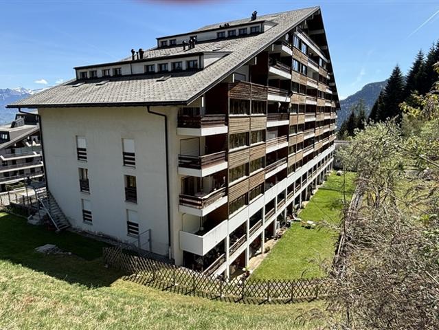 2001M. Torgon. Charmantes 2.5 Zimmer Apartment mit Terrasse