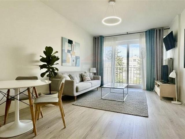 Charmantes 39 m² großes Studio in einem sicheren und grünen Wohnhaus