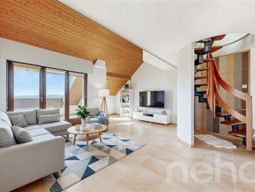 Charmantes 3,5 Zimmer Doppelhaus mit Balkon und Ausblick auf See und Alpen