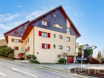 Charmantes 3,5 Zimmer Doppelhaus mit Balkon und Ausblick auf See und Alpen