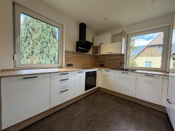 Charmantes 3 Zi Haus mit Garten und Carport!