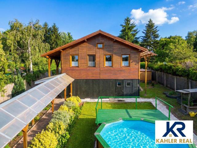Charmantes 3 Zi Haus mit Pool und großzügigen Nebengebäuden in Wolfsgraben