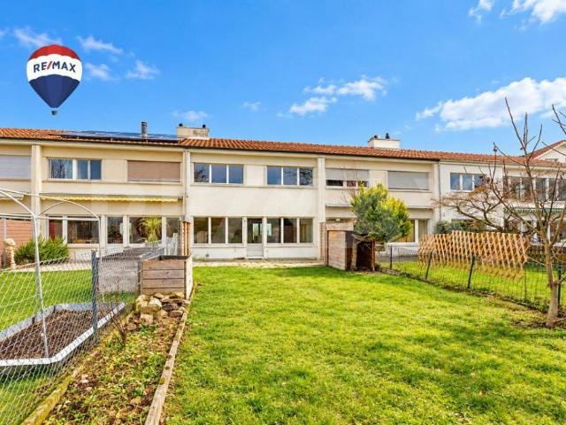 Charmantes 4.5 Zimmer Reiheneinfamilienhaus an ruhiger Wohnlage