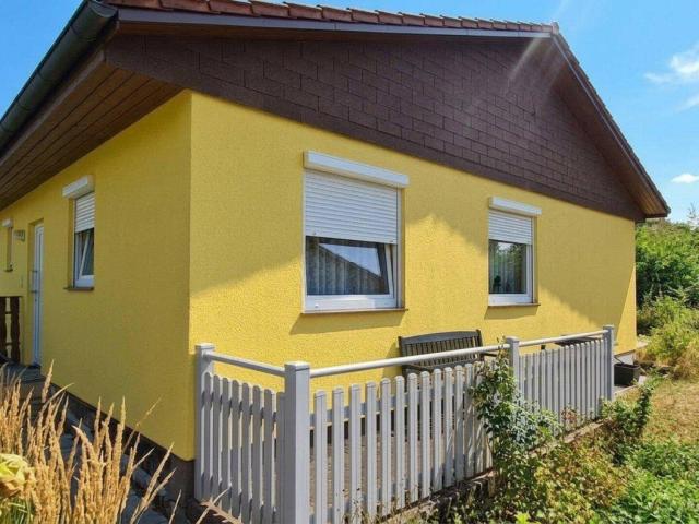 Charmantes 4 Zi Einfamilienhaus mit Garten, Terrasse & Stellplatz in 1220 Wien