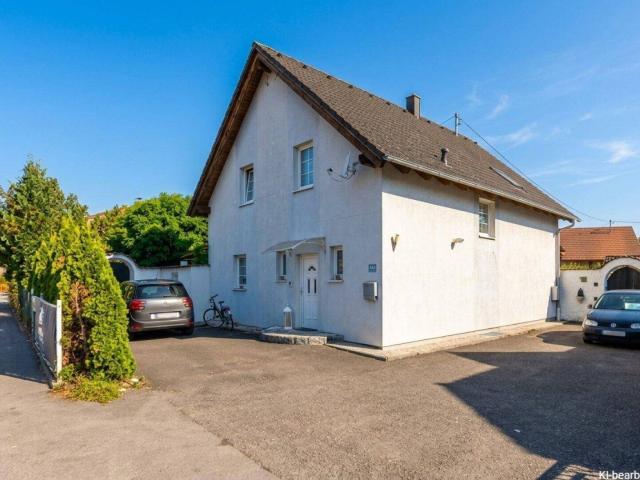 Charmantes 4 Zimmer Einfamilienhaus in Neuzeug mit 2 Terrassen und 3 Stellplätzen!