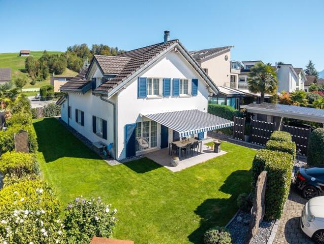 Charmantes 5.5 Zi Einfamilienhaus in familienfreundlichem Quartier