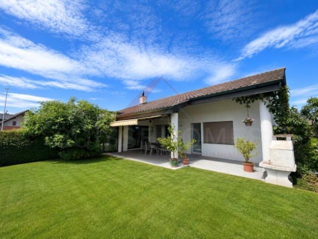 Charmantes 5.5 Zimmer Einfamilienhaus mit Alpenblick, grossem Garten und Ausbaupotenzial in Stetten AG