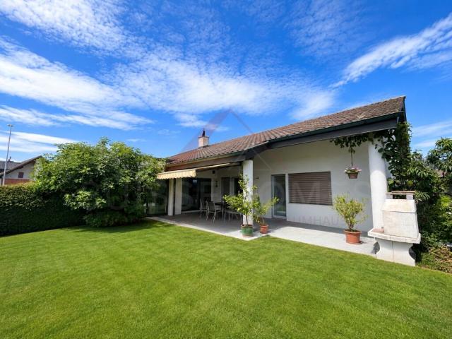 Charmantes 5.5 Zimmer Einfamilienhaus mit Alpenblick, grossem Garten und Ausbaupotenzial in Stetten AG