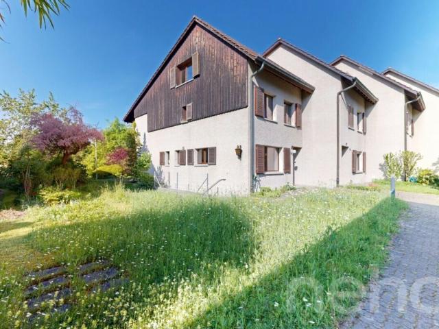 Charmantes 5.5 Zimmer Reiheneckhaus mit ausgebautem Dachgeschoss