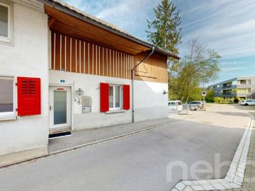 Charmantes 5 Zimmer Eckreihenhaus an begehrter Lage in Bottighofen