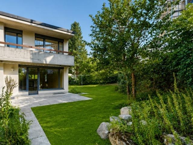Charmantes 6.5 Zimmer Doppeleinfamilienhaus an attraktiver Lage