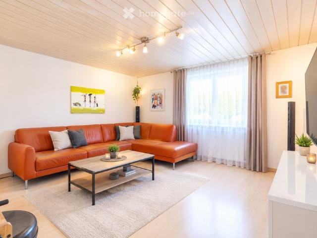 Charmantes 6.5 Zimmer Einfamilienhaus in Lachen SZ – Idyllisches Wohnen am See