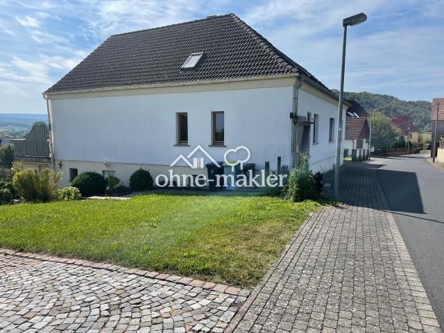 Charmantes 7 Zimmer Einfamilienhaus mit Terrasse und Garten zu vermieten