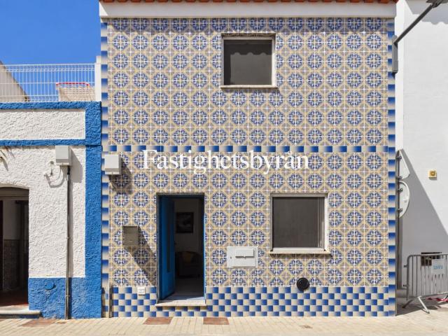 Charme algarvio e estilo modernoMoradia Renovada com Bom Gos. 60m² Cabanas De Tavira