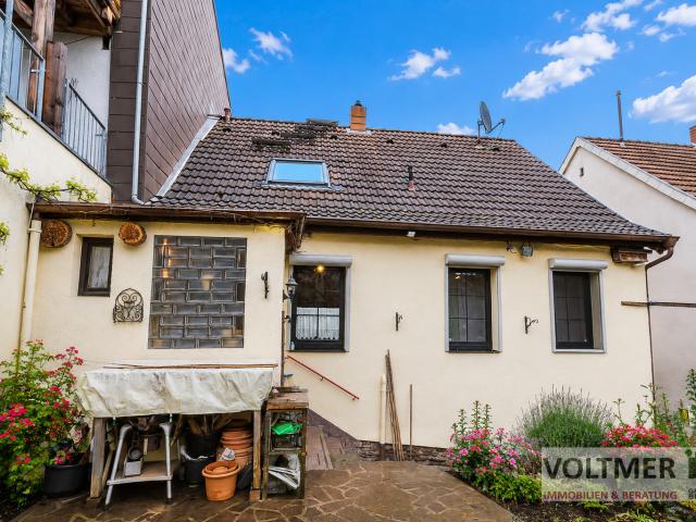 CHARME Einfamilienhaus mit Terrasse und Garten in Saarbrücken Herrensohr!