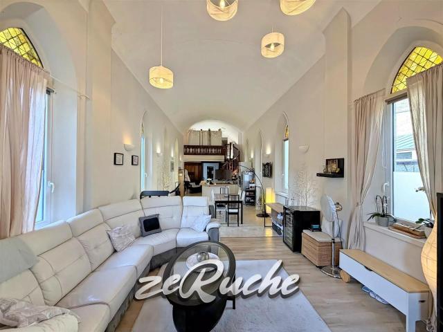 ? Falaise – T4 de 120 m² avec terrasse + place de parking 108m² Falaise