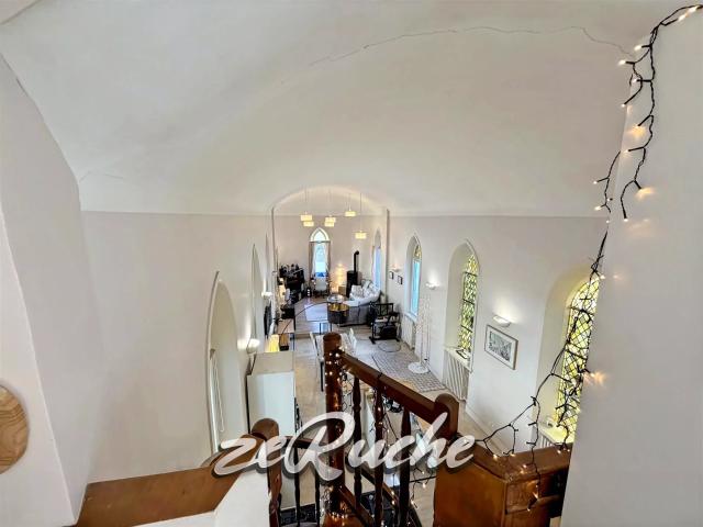 ? Falaise – T4 de 120 m² avec terrasse + place de parking 108m² Falaise