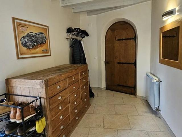 Charme et Authenticité: Magnifique Propriété en Pierres avec Dépendance Aménageable sur Grand Terrain Clos !