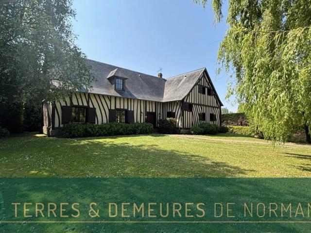 Charme normand aux portes des 3 villes soeurs, comprenant 195m² habitables, 4 chambres et près de 3000m² de terrain, Normandie 76