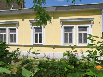 Schöffelstadt, 2340 - Garten, Parkplatz