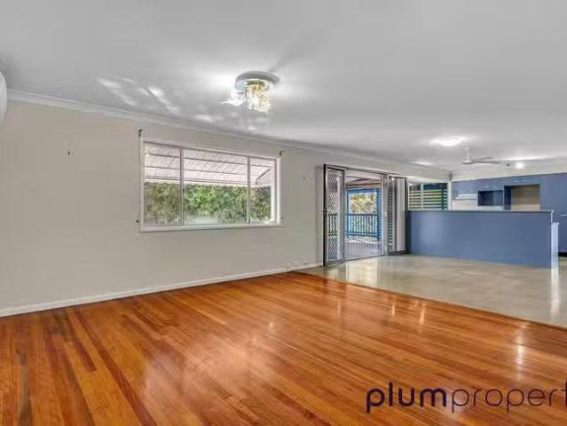 Charming 40 Clarina Street, Chapel Hill, QLD 4069