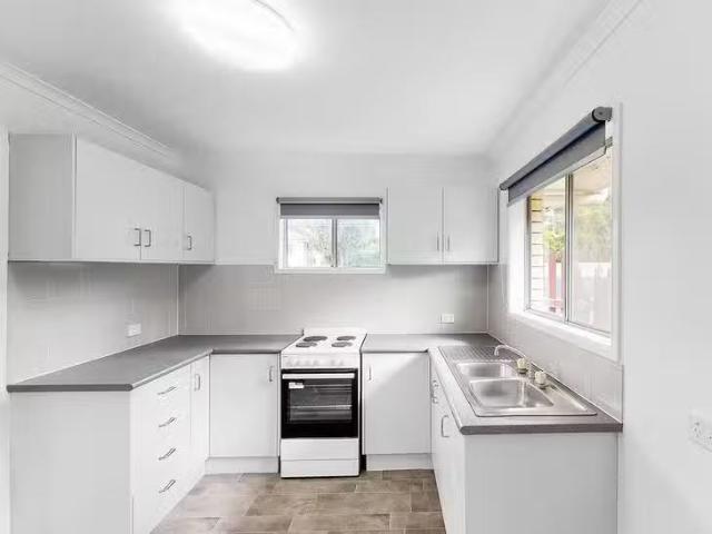 Just in! 40 Derrima Crescent, Ferny Hills, QLD 4055