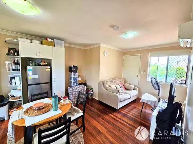 Rental! 4/12 Robbies Avenue, Carina, QLD 4152