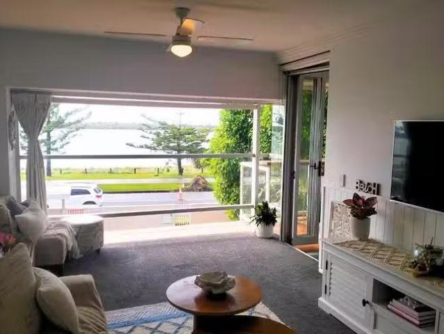 Cozy 414 Marine Parade, Biggera Waters, QLD 4216