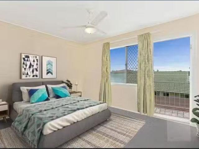 For Rent! 4/14 Mcnaughton Street, Redcliffe, QLD 4020