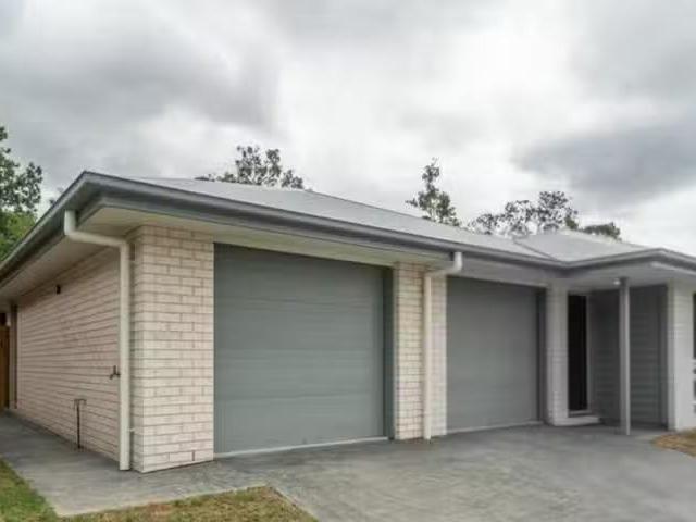 Nice 41B Bloomfield Avenue, Park Ridge, QLD 4125