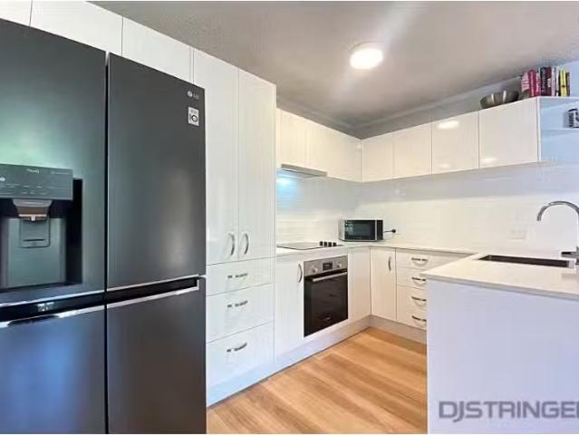 Cozy 4/22 Garrick Street, Coolangatta Apartment for rent List.