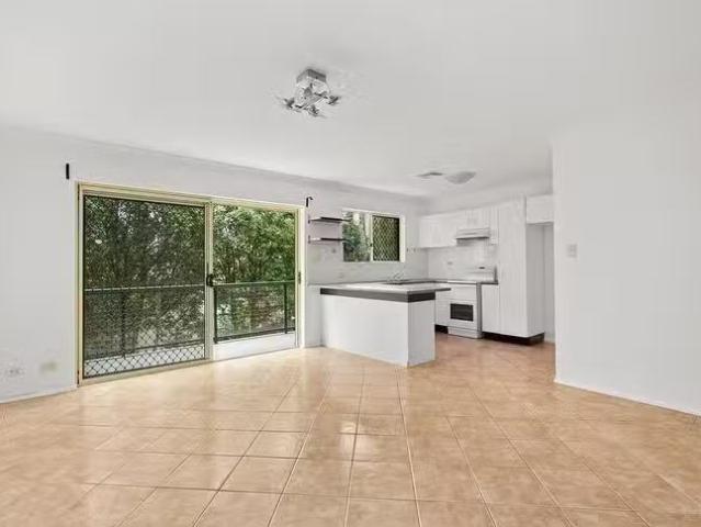 Charming 4/25 Barnhill Road, Terrigal, NSW 2260